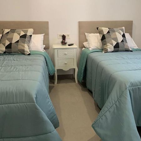 Encanto I Solo Familias Y Parejas En Zona Centro 科尼尔-德拉弗龙特拉 外观 照片