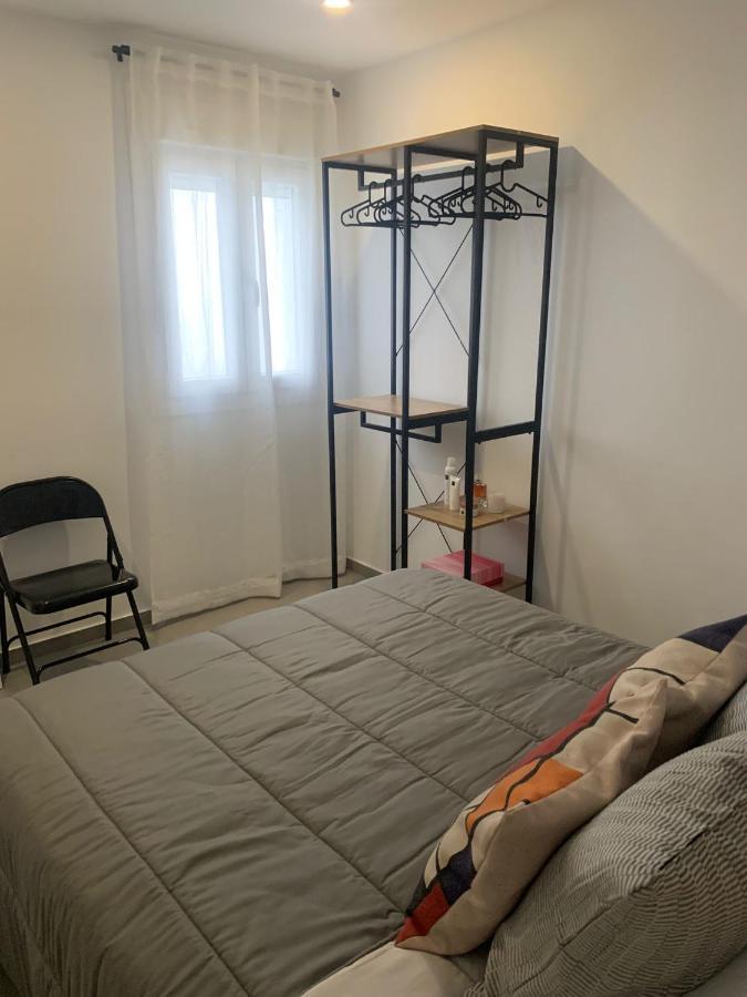 Encanto I Solo Familias Y Parejas En Zona Centro 科尼尔-德拉弗龙特拉 外观 照片