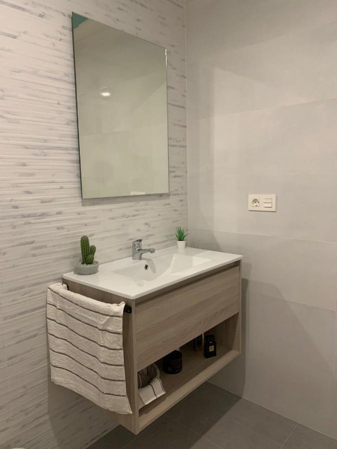 Encanto I Solo Familias Y Parejas En Zona Centro 科尼尔-德拉弗龙特拉 外观 照片