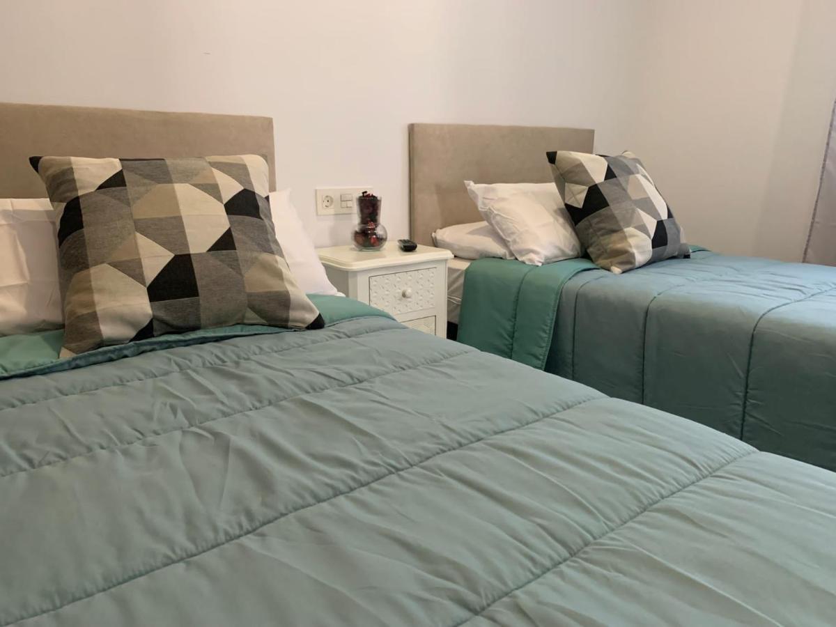 Encanto I Solo Familias Y Parejas En Zona Centro 科尼尔-德拉弗龙特拉 外观 照片
